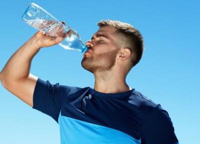 تابستان روزی چند لیوان آب بنوشیم؟